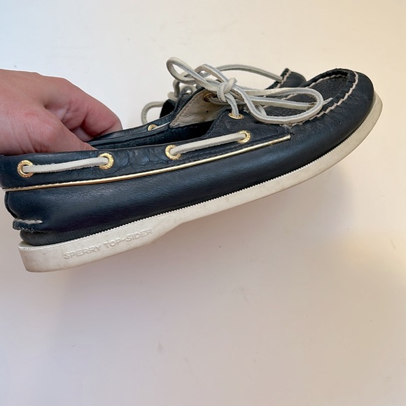 Sperry navy and white boat shoes - Picture 2 of 8